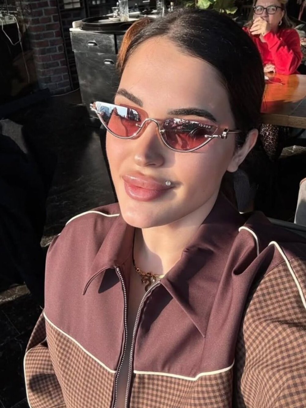 Gucci GG1603S 003 Cat Eye Sunglasses - Gold/Mirrored Violet - Picture 8 of 15